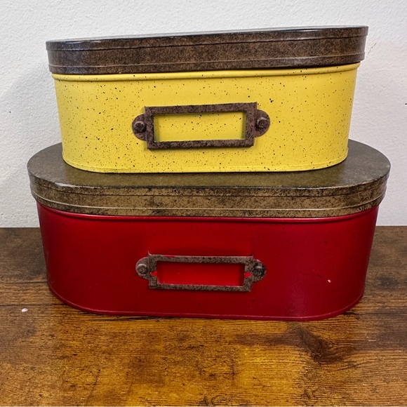 Other - 2 Vintage Country Primitve Tender Heart Treasures Tin Nesting Covered
Boxes